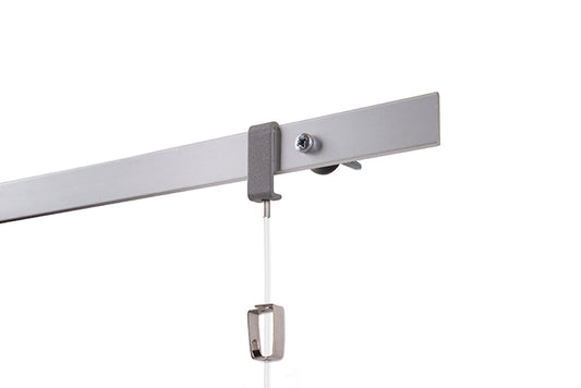 STAS evoluon alu 200cm for curved walls adapts to contours for versatile decor hanging.